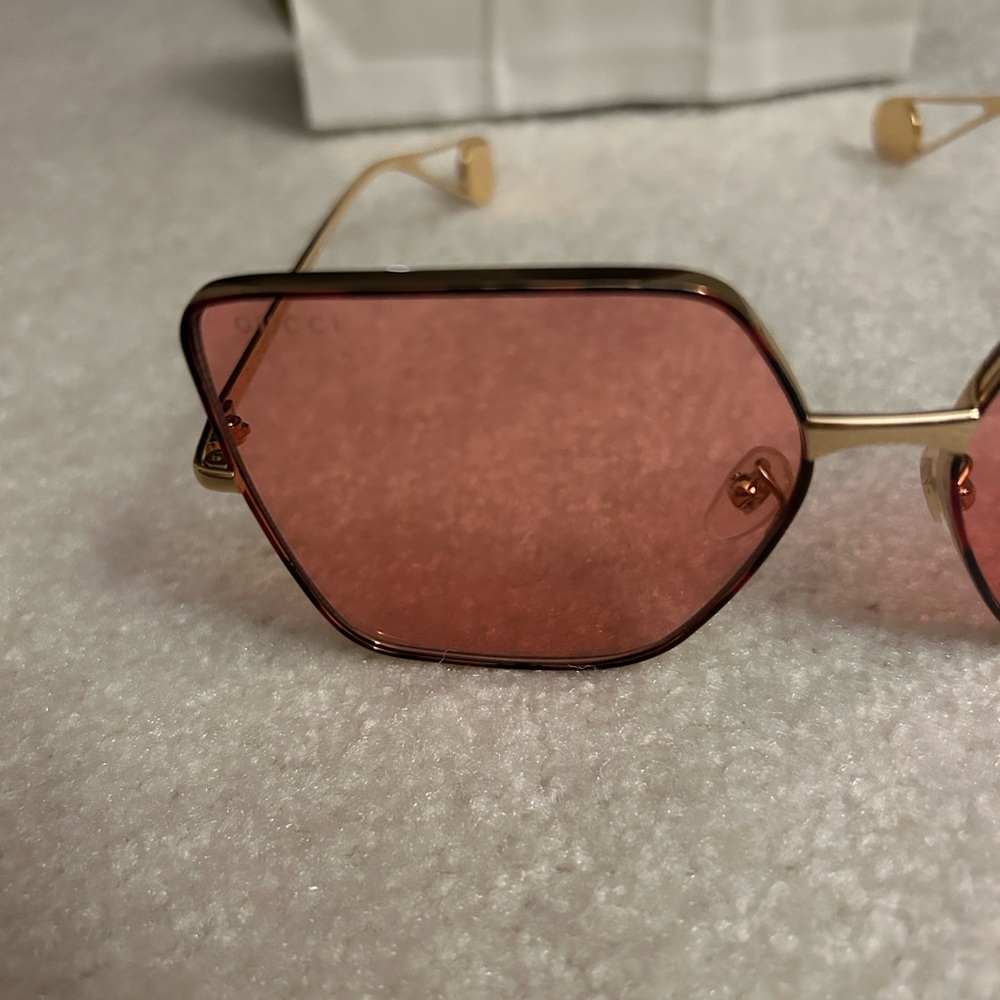 AUTHENTIC GUCCI Pink Geometric square/rectangle Sunglasses - Picture 2 of 15